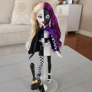 MGA Bratz Bratzillaz Glam Gets Wicked Switch-A-Witch Checker Clown Doll Black